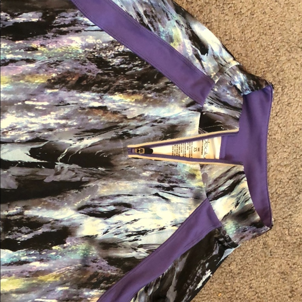 Performance Zip - Picture 3 of 3